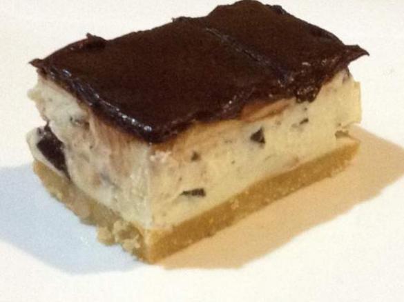 No Bake Choc Mint Cheesecake Slice