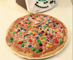 Rhys' Cookie Dessert Pizza