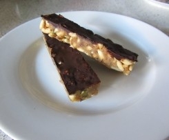 Nut, Puffed Rice and Chocolate bars