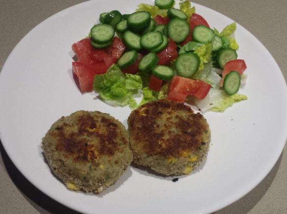 Tuna and corn patties