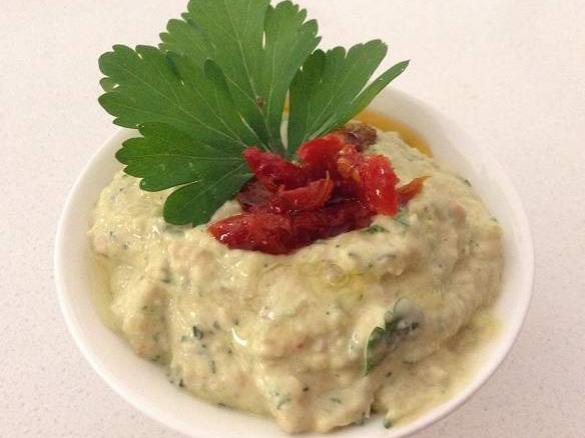 Bean-Free Sundried Tomato Hummus