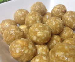 Crunchy Peanut Butter Balls(Refined sugar free, dairy & egg free)
