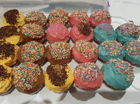 Granny Vest's Cup Cakes