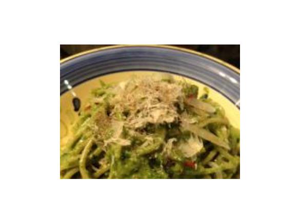 Spaghetti with Creamy Pesto & Sun-dried Tomatoes