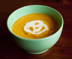 Quick Carrot & Cashew Soup