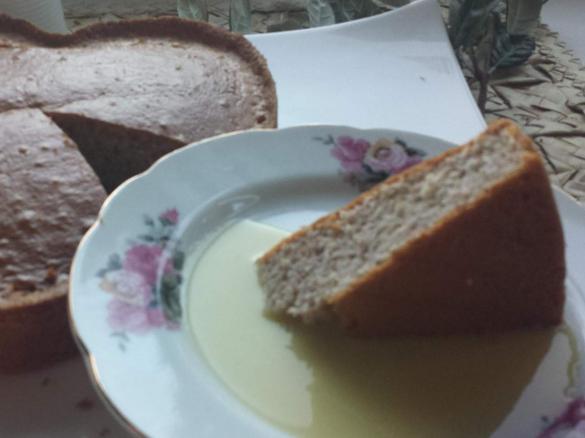 Waitangi Day Gluten Free Feijoa Cake with Milky Bar Kid Sauce