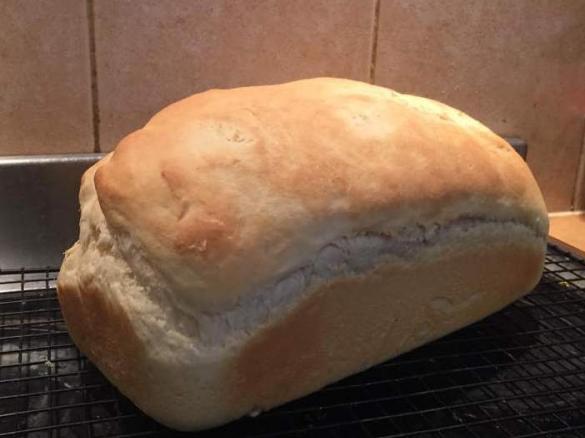 Crusty Fluffy White Bread