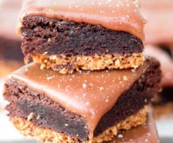 Caramel Pretzel Brownie