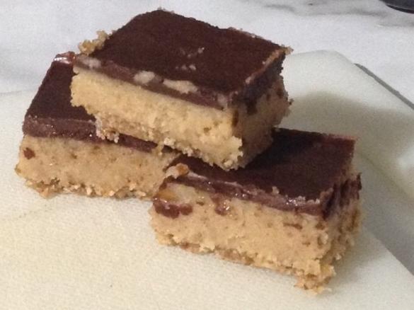 Raw Salted Caramel Slice