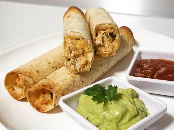 Mexican-Inspired Baked Chicken Wraps with Avocado Dip