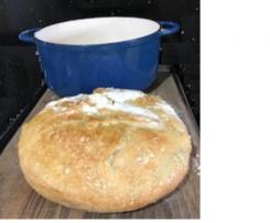 Dutch Oven Bread (crunchy crust)           *** WARNING - THIS BREAD NEEDS 12 HOURS OR OVERNIGHT TO RISE!!!