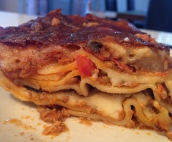 Lasagne with marinated eggplant and red wine