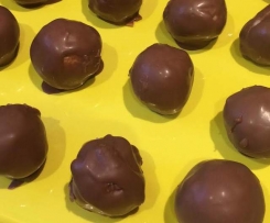 BOUNTY BALLS  (COCONUT ) 