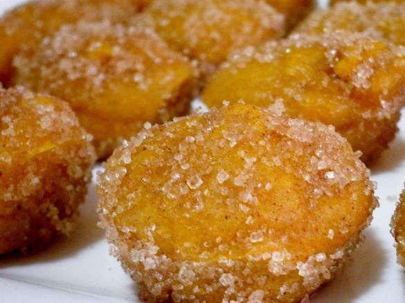 CINNAMON PUMPKIN MINI MUFFINS