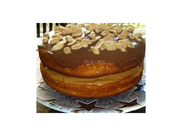 Chocolate, caramel & peanut butter cake