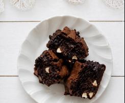 White choc-chip brownies
