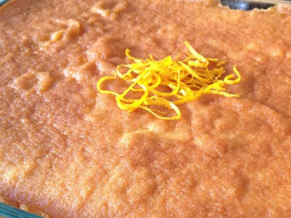 Ravani  (Greek Syruped Semolina Cake) 