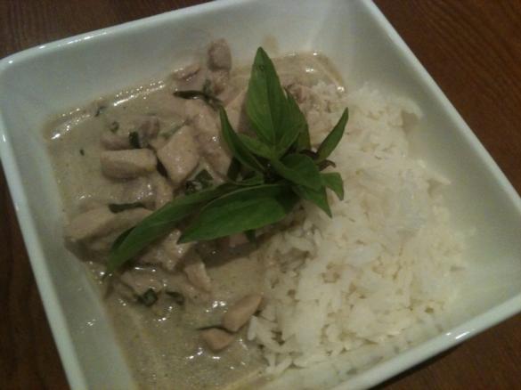 THAI GREEN CHICKEN CURRY