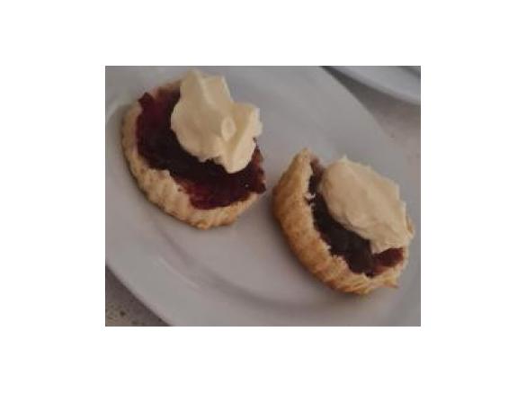 Easy Peasy Creamy Scones