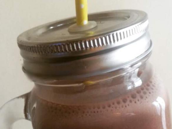On The Go Choc-Banana Breakfast Smoothie