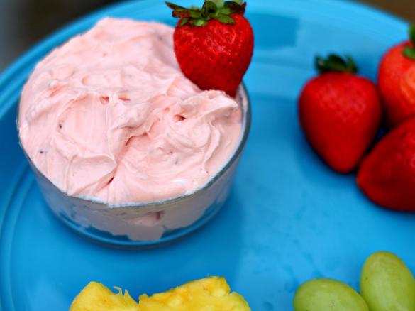 Strawberry Cheesecake dip