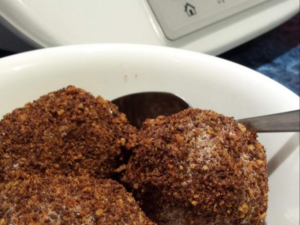 Crunchy Icecream Amazeballs