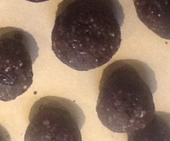 Chocolate And Cranberry Balls