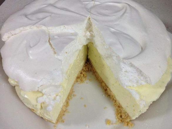 LEMON MERINGUE CHEESECAKE
