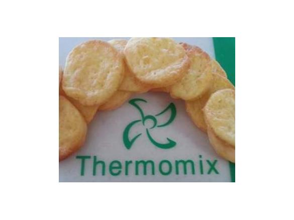 4 Ingredient Cheese Crackers