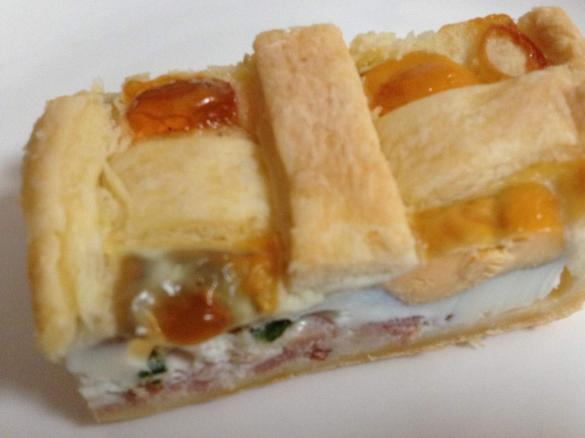 Easy Egg and Bacon Pie