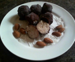 Almond 'Bounty' Balls