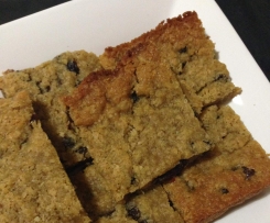 Oats, sultanas and golden syrup slice