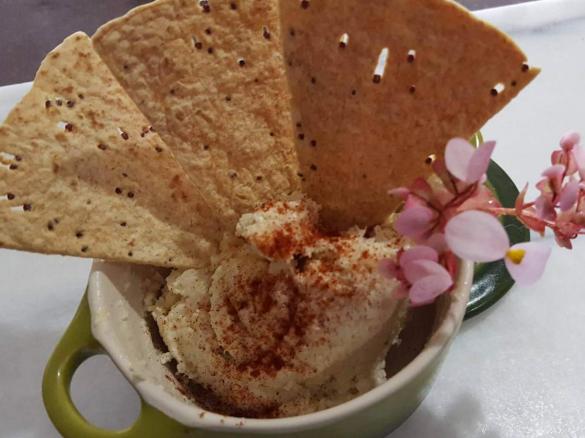 Caramelised Onion Macadamia Hummus