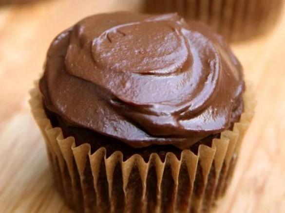 Simplicity chocolate cake