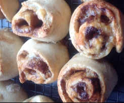 Wholemeal Cheese & Vegemite scrolls