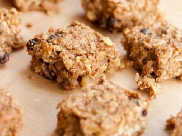 Banana & Plum Breakfast Bars