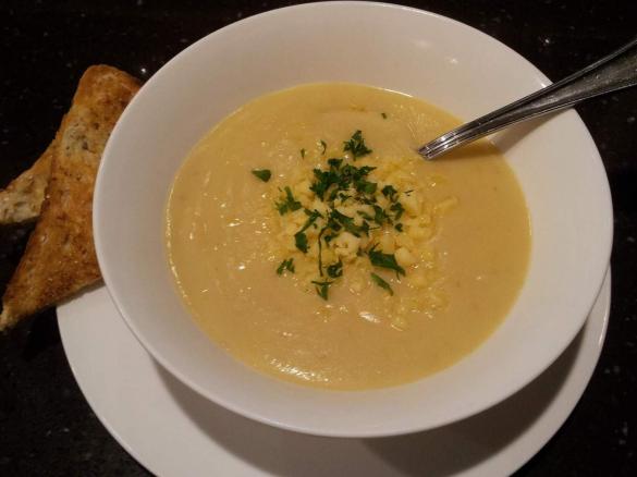 Carola's Cauliflower Soup