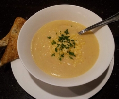 Carola's Cauliflower Soup