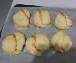 Granny Molly's bulkas (cinnamon buns)