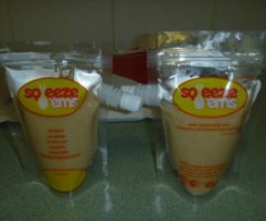 Mia's Favourite Apple and Oatmeal Squeezy Fruit