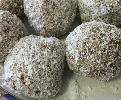 Bliss Balls School Friendly