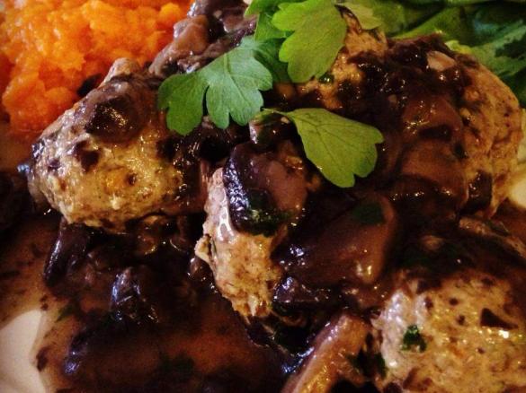 Paleo Meatballs with mushroom gravy and mash