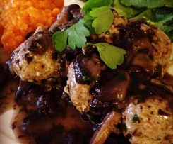 Paleo Meatballs with mushroom gravy and mash