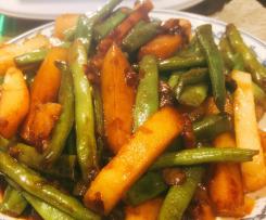 Stirfry greeg beans with potato