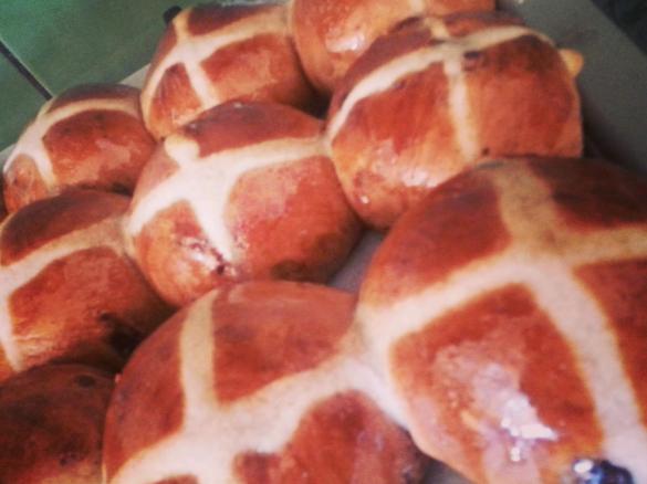 Traditional Hot Cross Buns