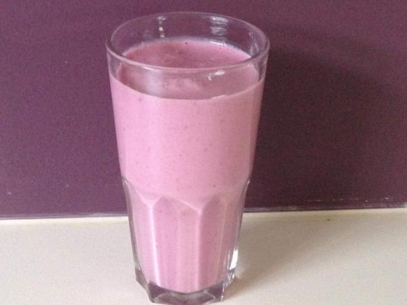 Raspberry Beret Smoothie