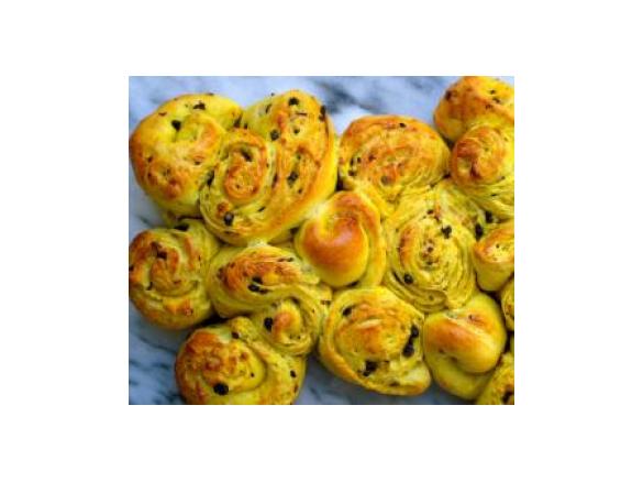 Saffron & Currant Scrolls