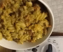 Pork,vegetable and pasta mix