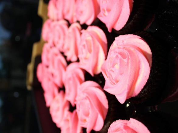 ‘No Face’ Chocolate Cake