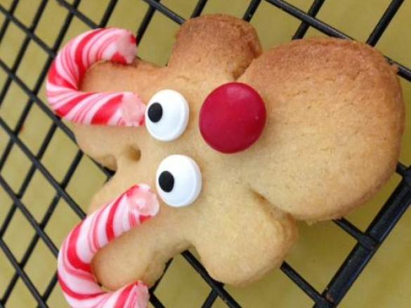 Candy Cane Reindeer Cookies